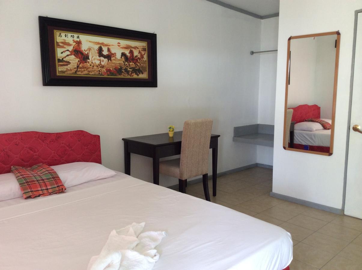 The George Hotel Kiribati Betio Room photo